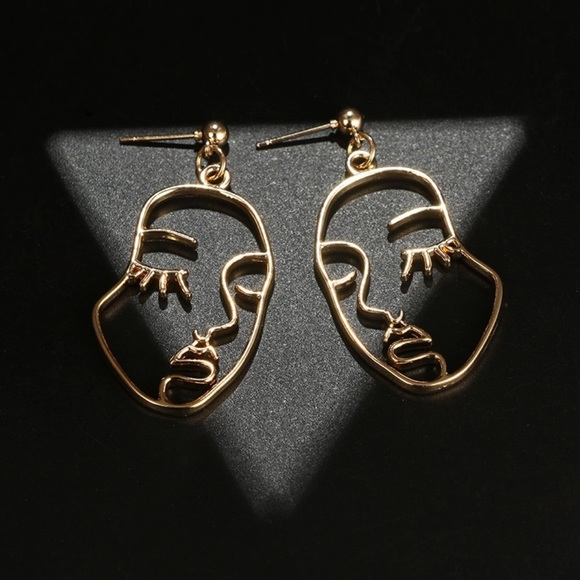 Face Earrings - Picture 4 of 4